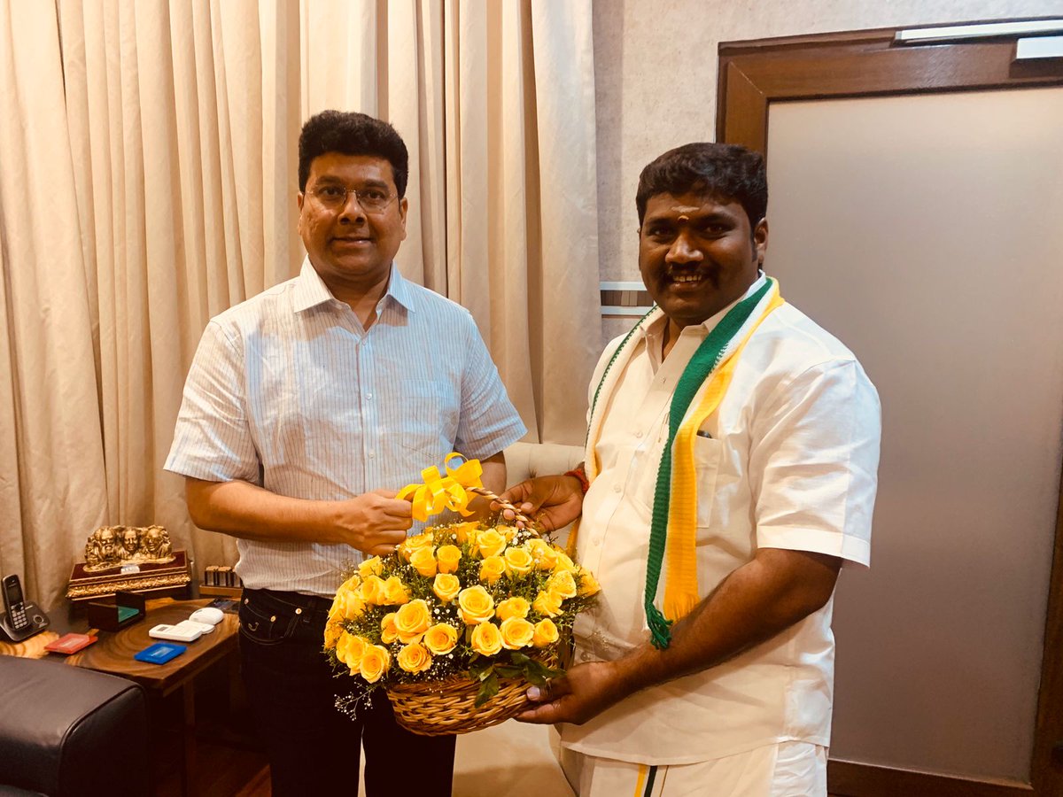 SaravanaGound14's tweet photo. #operationkongu 
அனைத்து சமுதாய மக்களுக்கும் அனைத்தும் கிடைக்க வேண்டும் என போராடும் கொங்கு தளபதி் @KSRAJGOUNDERPD1 அவர்களுக்கு உரிய பிரதிநிதித்துவம் வழங்க வேண்டுகிறோம்..
@mkstalin @CMOTamilnadu @udhaystalin  @vsenthilbalaji @arivalayam @_PDKOfficial_ @KSRAJGOUNDERPD1 https://t.co/G16TiyOfog