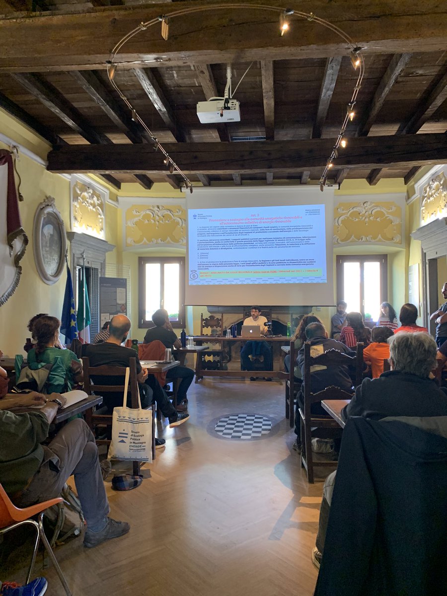 Energie - Day 3
I risvolti sociali di una comunità energetica in Appennino – verso la costruzione del progetto di ricerca-azione 2022/2023, con Sauro Saraceni (Unità Ecosistemi Urbani e Innovazione) e Francesco Barbieri (Unità Clima ed Energia) di <a href="/Arter_ER/">ART-ER</a>.
#scuolecopol
