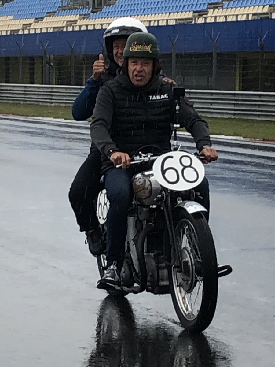 shortlease's tweet photo. @motorsportcomnl @TomCoronel @TimCoronel @classicgp_assen https://t.co/X26c9HW4O5