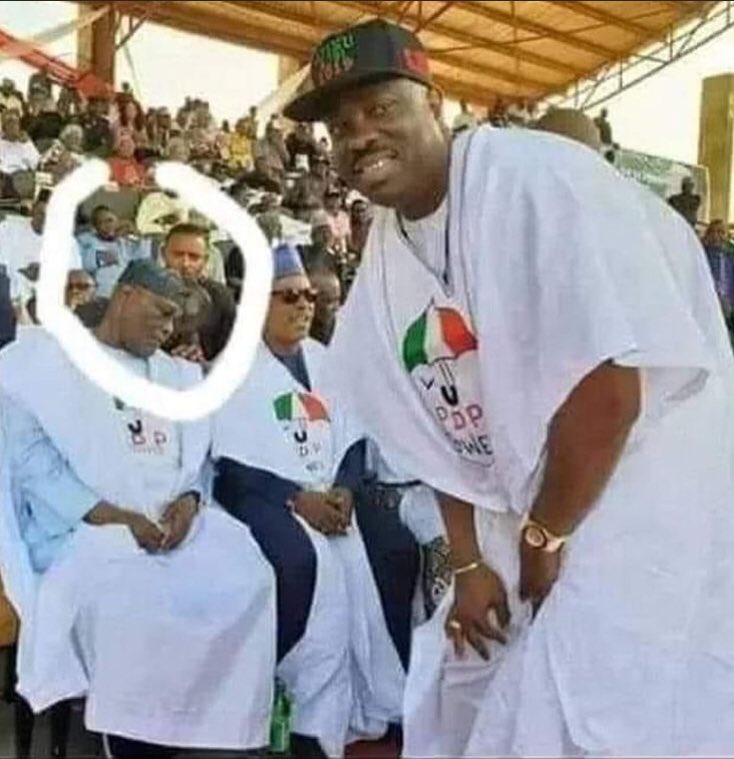 DukeMotherland's tweet photo. The sleeping three (Tinubu, Atiku and Obi) are all part of the rotten old order and have no ideas so they should all go and sleep
To move out of the doldrum is to move to the active Sowore
#WeCantContinuesleeping
#SoworeMagashi2023 https://t.co/rON9xy1qJZ