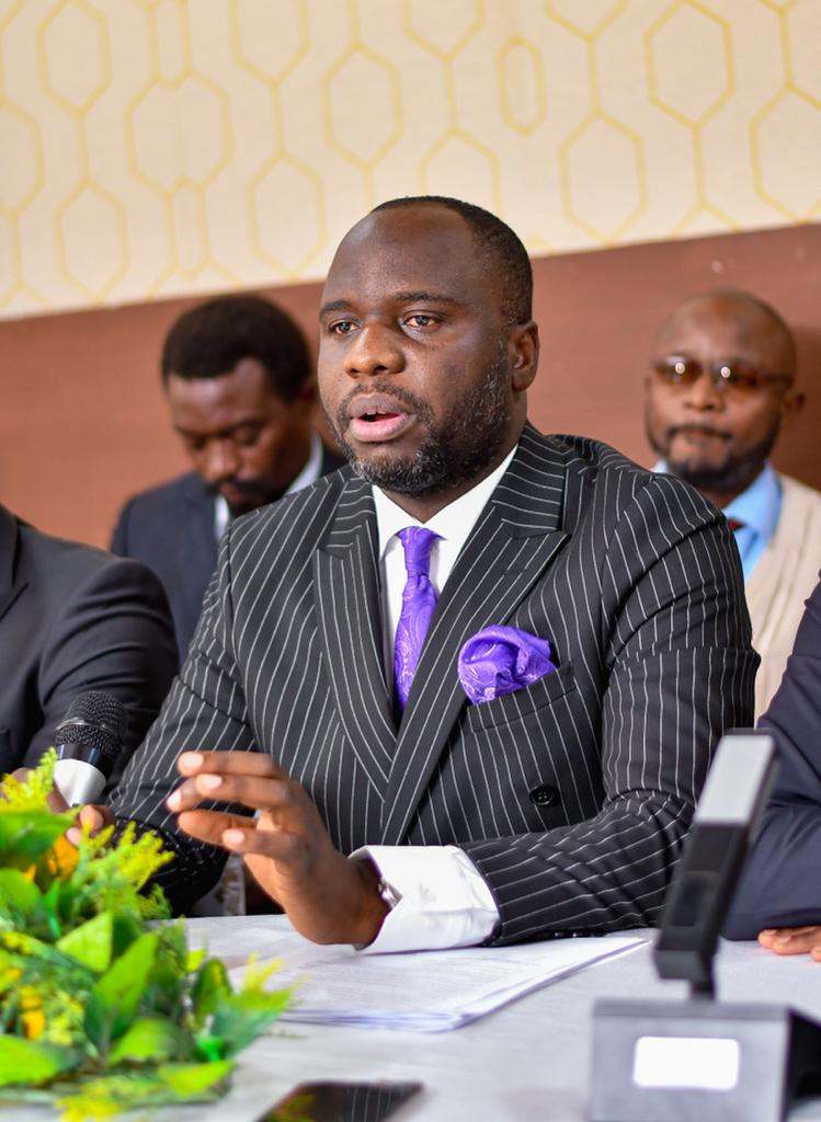 Pt de presse Jeunesse Katangaise  - La jukat a évalué la situation sécuritaire relativement stable et salué ls efforts  des 4 exécutifs provinciaux pour maintenir  et instaurer un climat de paix, la JUKAT s'est engagé à pérenniser ces acquis sécuritaires.