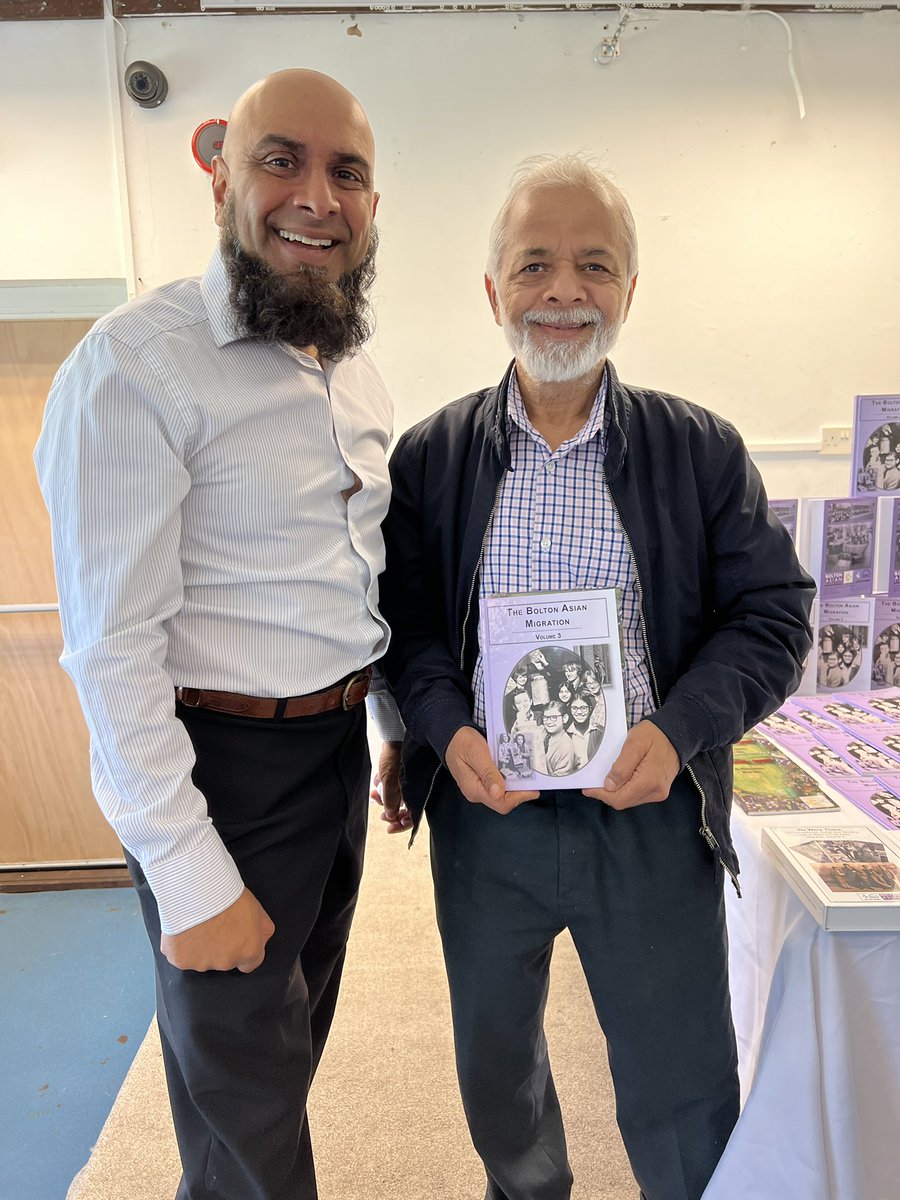 bazzwell99's tweet photo. The table is now set the people on their way 
Bolton Asian Migration book launch.
@deaneandderby @BoltonAsianMigr @sunnyside_club @HeritageFundNOR @BoltonLMS https://t.co/iLtcie5aE4