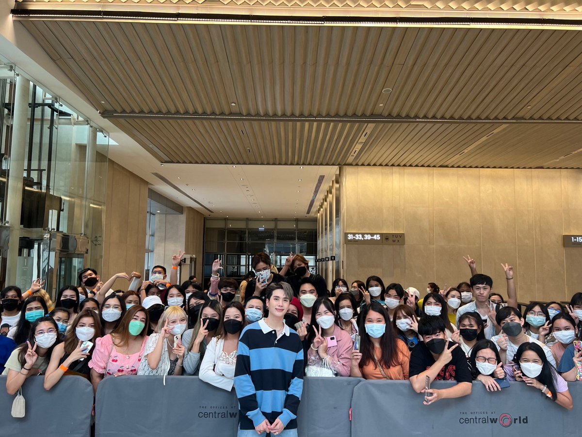 innsarin's tweet photo. ขอบคุณทุกคนที่มาเจอกันวันนี้นะครับ สนุกมากๆเลย🫶🏻 #innsarin https://t.co/gUDwAtYsLa