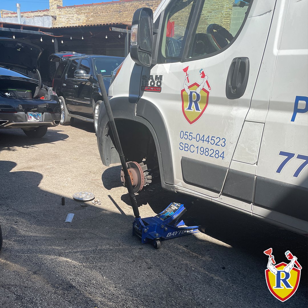 Rescue_Plumber's tweet photo. Plumbers have their bad days too! A quick stop and we're back to rescuing our customers! #RescuePlumbing 

https://t.co/4sLwvpuoT2 https://t.co/NxF0f0t3n5