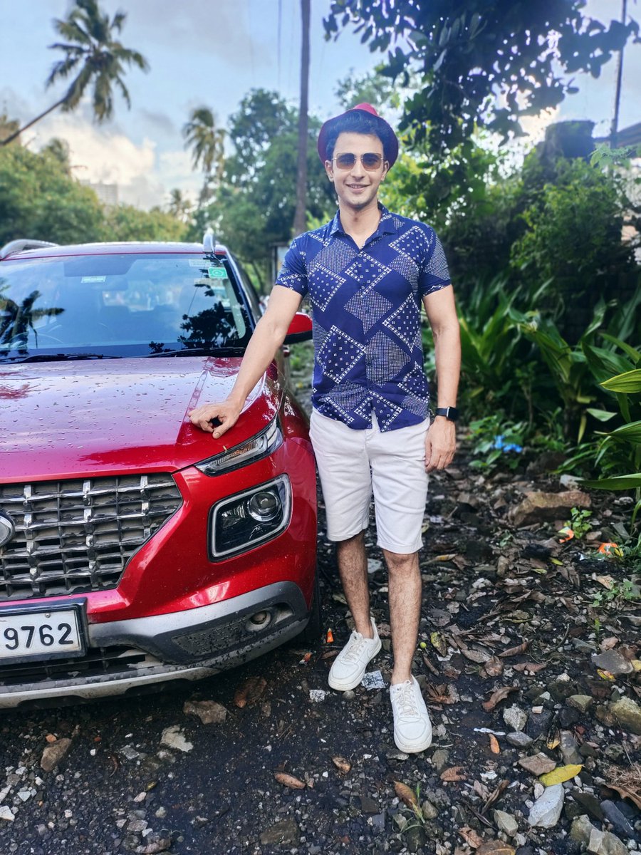 modelzsandeep's tweet photo. #beachvibes #beach #beachwear #bts #Shooting #party #music #goa #mumbairain #actorsonset #actorsandeepsharma #trendingsong #trendingnow #trendingtopic https://t.co/sOzXe8XlvY