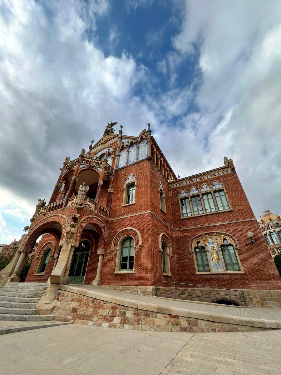 Menxugats's tweet photo. Hospital de Sant Pau https://t.co/96lkY3oaqD