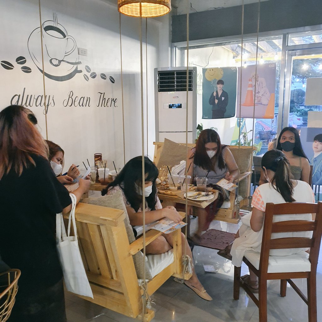 SVT7ogether's tweet photo. #SectorPAM carats, seryoso and focused dahil sa bingo HAHAHAHA 😌🤣 https://t.co/DLvFgt238e