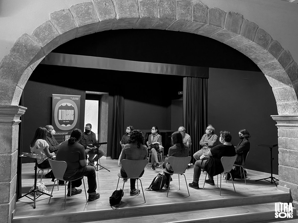ULTRASONSalcora's tweet photo. Les fotos d'#ULTRASONS21 / Hot Talk Club: Perifèries geogràfiques i culturals
(23.10.2021 - Saló Gòtic)
.
#ULTRASONS21 #MúsiquesEnVibració #HotTalkClub #reflexió #sensecomplexos #entorn #nouscentres #perifèria #geogràfica #cultural #gestiócultural #12aedició #lalcora #SalóGòtic https://t.co/PYcHkSonug