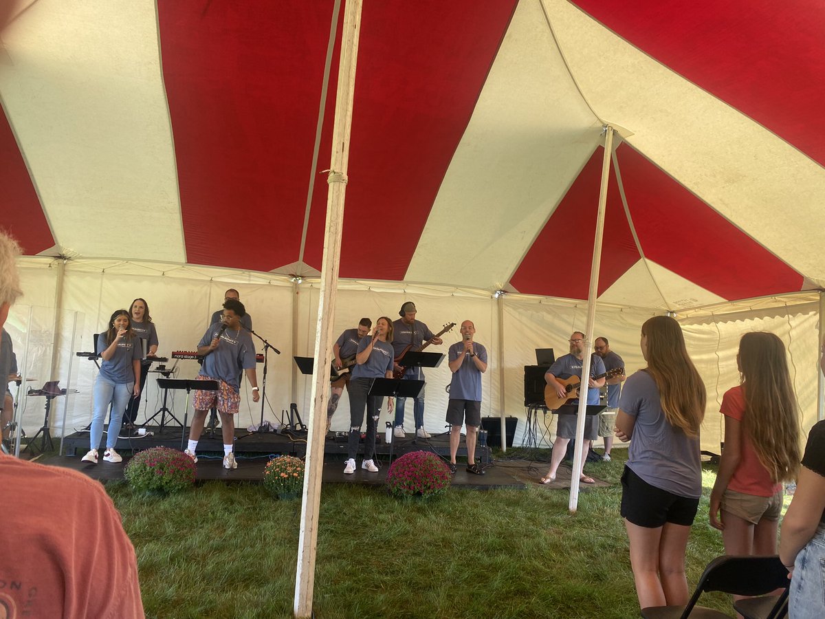 Spartans_Supe's tweet photo. Starting the Community Celebration at Springfield Assembly of God! https://t.co/D6MNwBV9P7