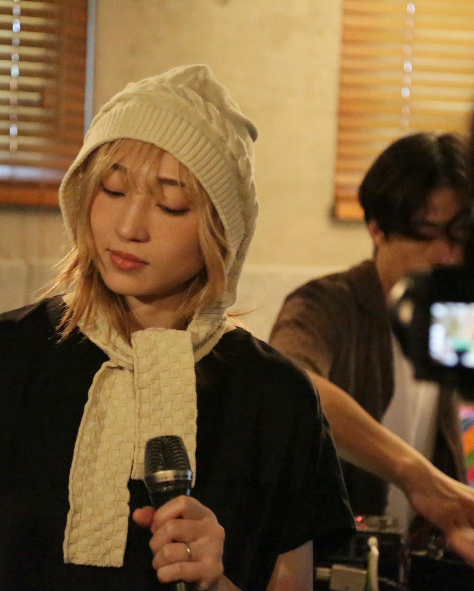 department2020's tweet photo. 【from Studio KiKi】
最新回にて久々にmiida and The Departmentの新曲を公開！
ディスコのようなR&amp;B/UK Garageのような…
シンプルに最高な曲！

📺
ESCAPE / miida and The Department
https://t.co/pmns8yX6q6 https://t.co/4VWOHVTaZU