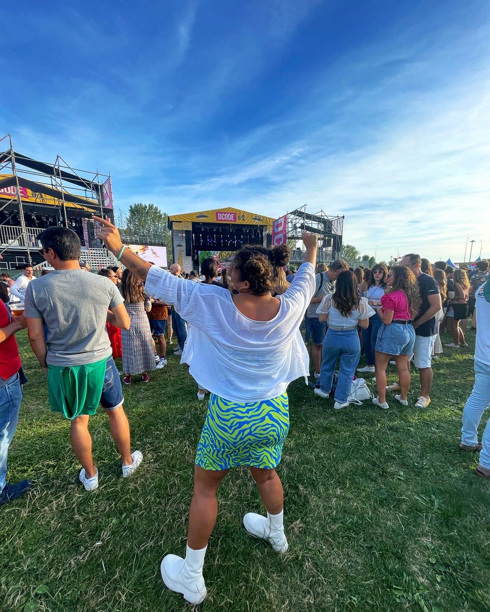 menchgrrb's tweet photo. ✨ Cerrando el verano de la mejor manera ✨ @dcodefest #DCODE2022 https://t.co/vXQO450H8J