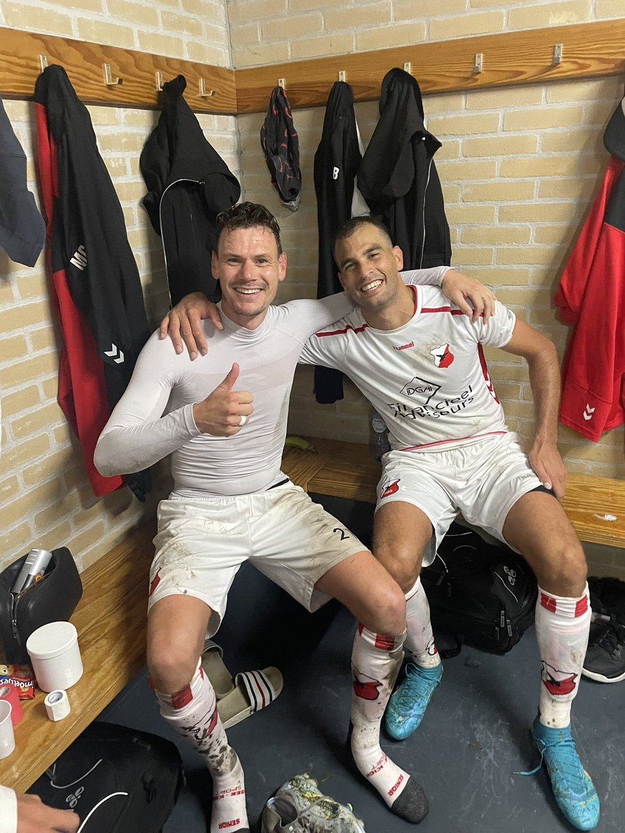 De Noorwijkse brigade was weer super effectief . Beiden een schitterde goal . Straks in de bus kijken naar de overige uitslagen . Wat een weekend inclusief de apotheose van <a href="/HBSO231/">Jong HBS</a>