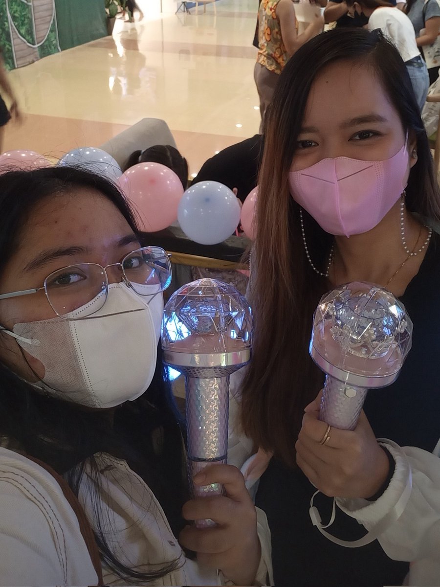 ydwksy's tweet photo. Hihi special thanks to @scoupseoul 😚 to more cses and concerts together! 🥰  #SectorPH #SectorQZT https://t.co/S8AjEp06SO