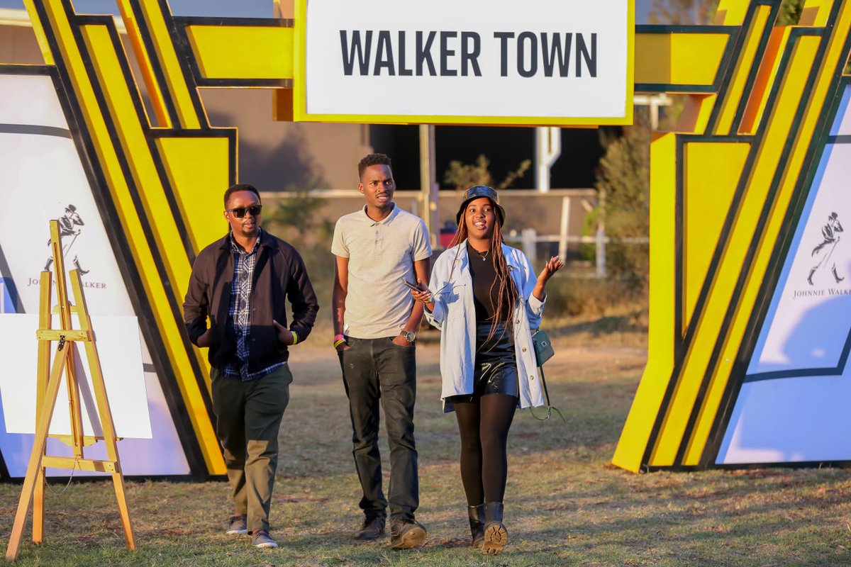 ShoksWaMjengo's tweet photo. Wasee Enyewe being resilient will always pay @johnniewalkerke are unveiling Nyashinski is the New Walker pale waterfront karen #JWxNYASH  
#NewWalkerIncoming 
#KeepWalking https://t.co/b3zY1lfaDW