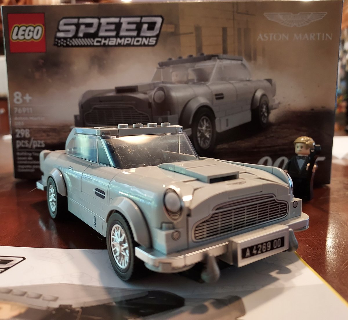 AngeloAlexopou1's tweet photo. Keep 'em coming Lego. @LEGO_Group @astonmartin @430moviepodcast @markaaltman  #LEGO007 https://t.co/EeRtIsdvv0