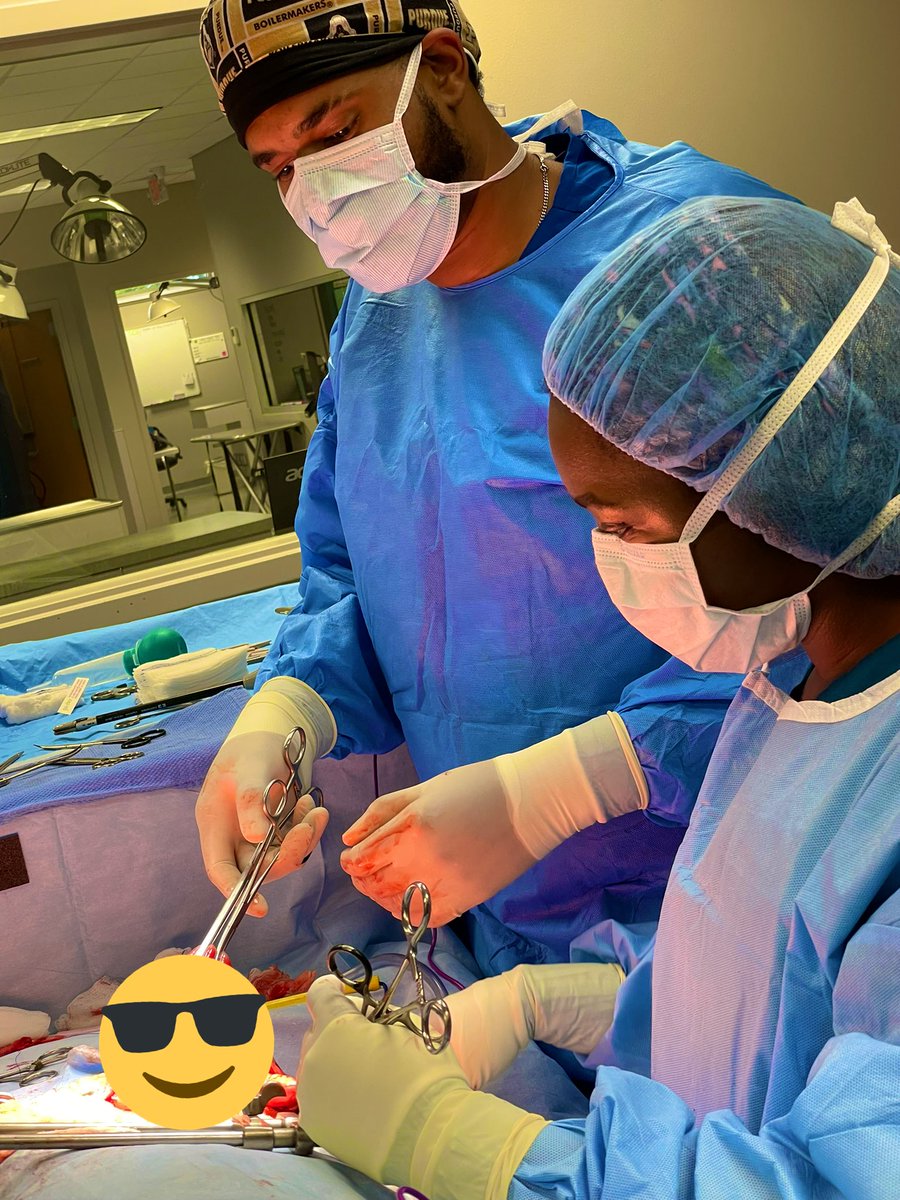 FloridaFloyd954's tweet photo. Yo! I straight up ROCKED that surgery rotation!! 😤👊🏽

- Dr. Williams 😎

#SurgeryIntern #RotatingInternship #VetMed https://t.co/v1idiQNpr0