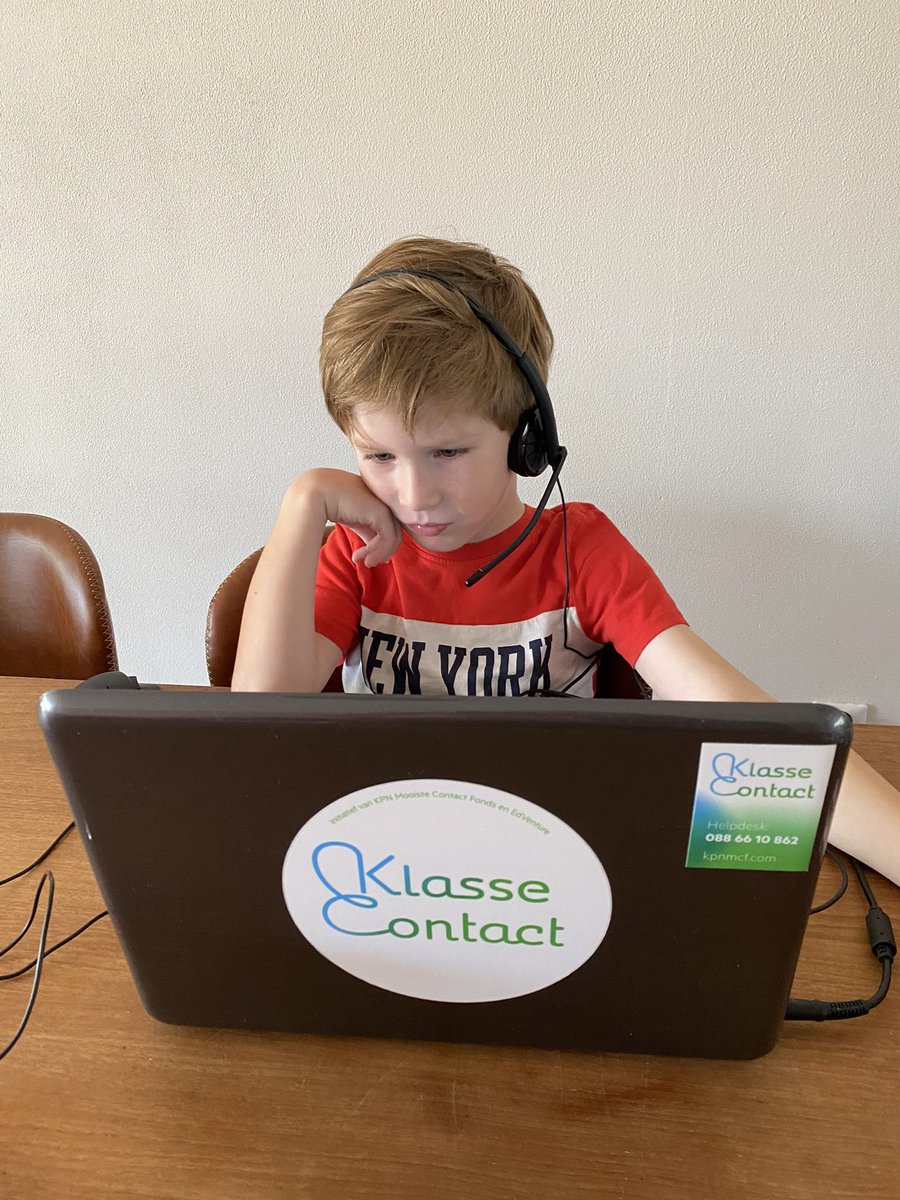 Dankzij <a href="/KPNMCF/">MooisteContactFonds</a> (#KPN Mooiste Contact Fonds) en <a href="/CEDgroep/">CED-Groep</a> kan Benjamin nu ook met #klassecontact 3 dagen in de week vanuit huis de #lessen in zijn #klas volgen. 

#school #leren #inclusief #onderwijs #thuisonderwijs #homeschooling #studiebol #leergierig #groep4 #kpn #fonds #thuis