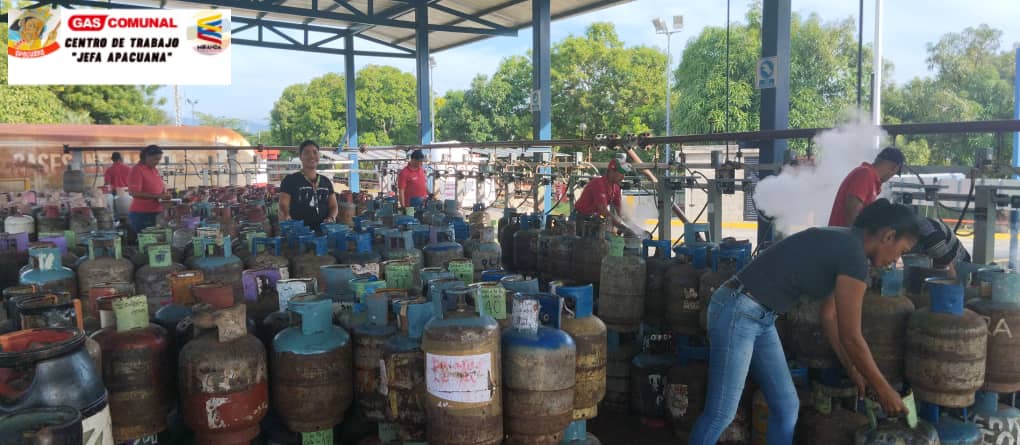 YareAlcaldia's tweet photo. Desde el centro de trabajo "Jefa Apacuana" Se da inicio al PLAN DE ABASTECIMIENTO DE  GLP para los municipios Simón Bolivar y Tomas Lander, para lograr el llenado de cuatro mil cilindros 
#OrgulloYarense 
#gascomunal 
@mirandagas_ 
@HectoRodriguez
@nicolasmaduro 
@saulyanezyare https://t.co/xIb6CfOtgy