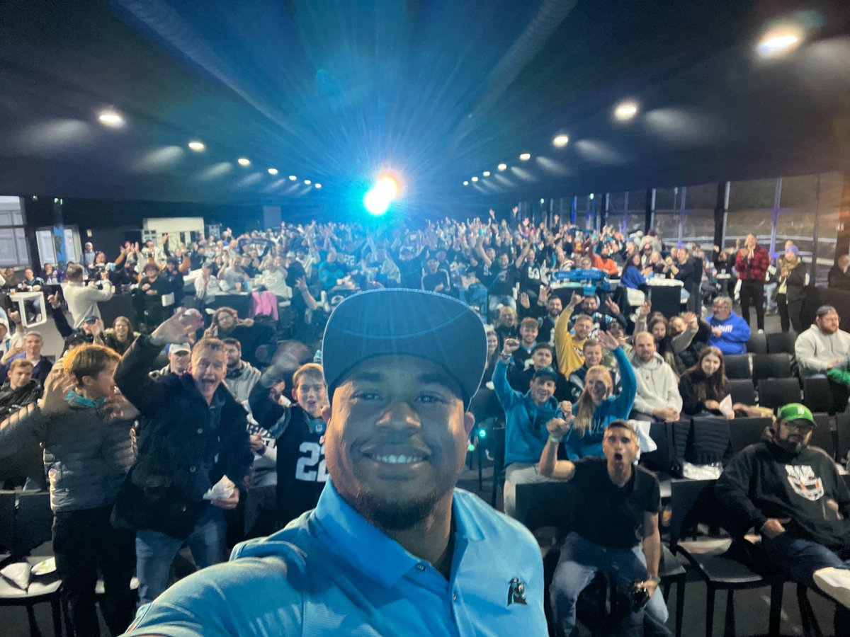 Panthers's tweet photo. Smitty is watching with our friends in Germany! 

@Panthers_de https://t.co/8o30MXblk4