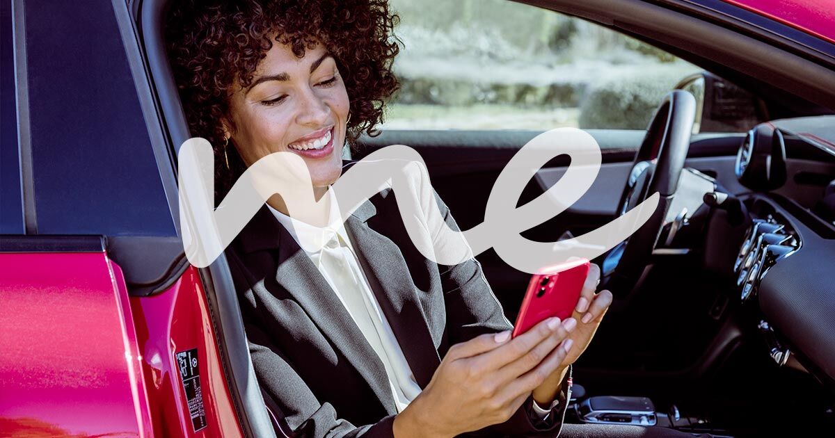 GroupeChevalley's tweet photo. Restez connecté à votre véhicule à tout moment avec Mercedes Me et activez des fonctions avant même votre montée à bord!

Renseignez-vous chez votre concessionnaire Mercedes du Groupe Chevalley de Genève à Nyon.

#MercedesMe #Mercedes #GroupeChevalley

https://t.co/VRALN5vRIZ https://t.co/3Dz1rcK8jc