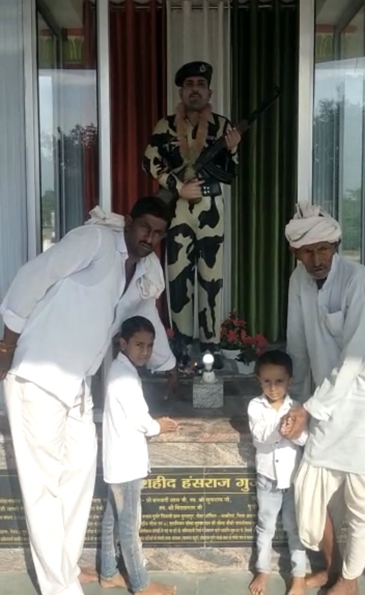 SandeepChaprana's tweet photo. BSF Jawan Hansraj Gurjar 62 BN sacrificed his life for nation.. His family isn’t getting pension since March 2022. 2 small kids, old age parents and wife is helpless !Will politicians offer him their salary?@AmitShah @BSF_India @bsf_jammu @BSF_Kashmir @Ravindra_Fouji  @PMOIndia https://t.co/5qj7w6Ouoi