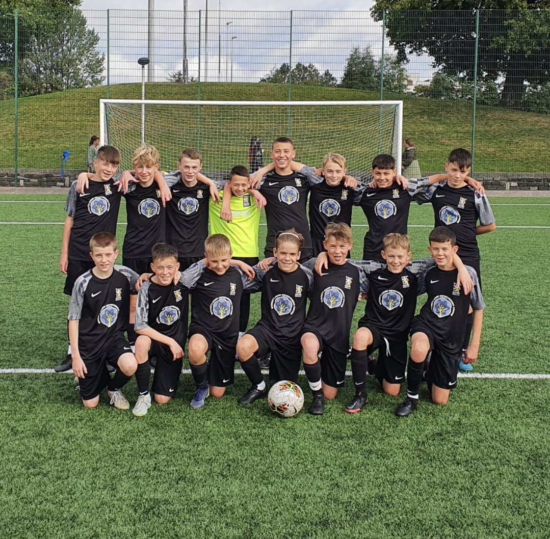 Boys looking class in our new away kits today ⚫️⚪️