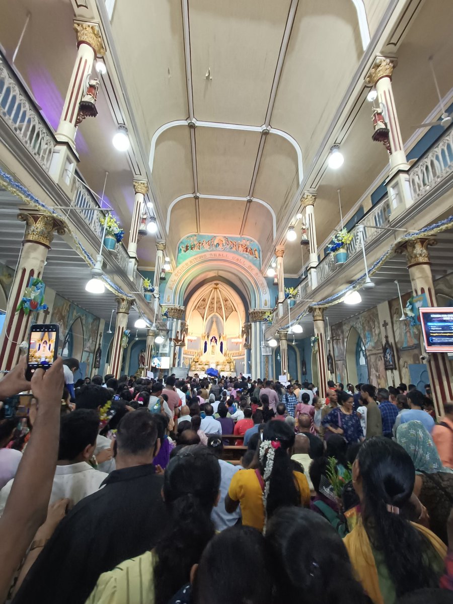 TejasG1905's tweet photo. Blessed ❤️😇
#MountMary #Bandrafair #HappyFeast #Bandra #Mumbaifest #FeastDay
@bandrabuzz @MumbaiCommunit2
@VOTERS_POWER https://t.co/zqASBQn3U6