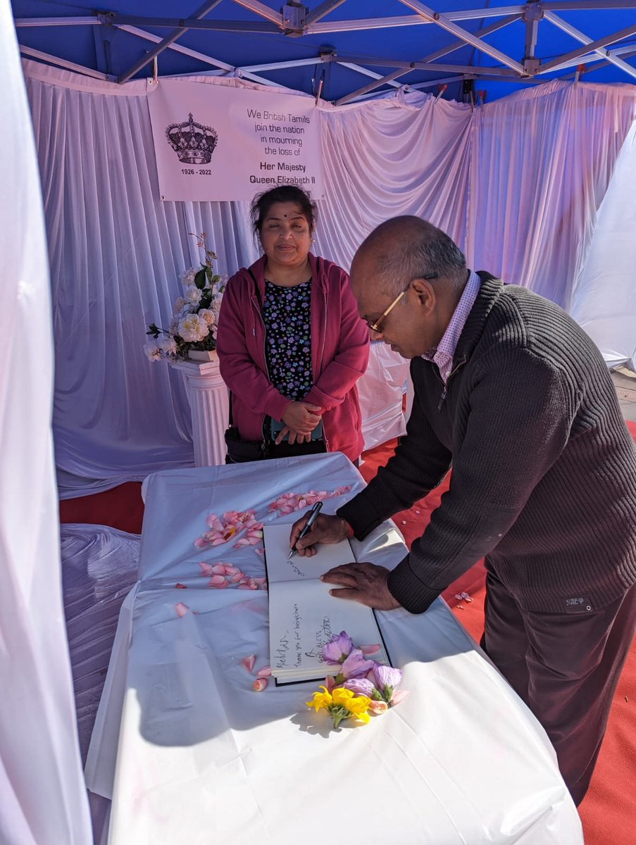 TamilGuardian's tweet photo. In South London, the Tamil Community Centre organised a tribute to the British monarch with a public tributes book, where members of the public could express their condolences. https://t.co/r1ZVZncQhG
