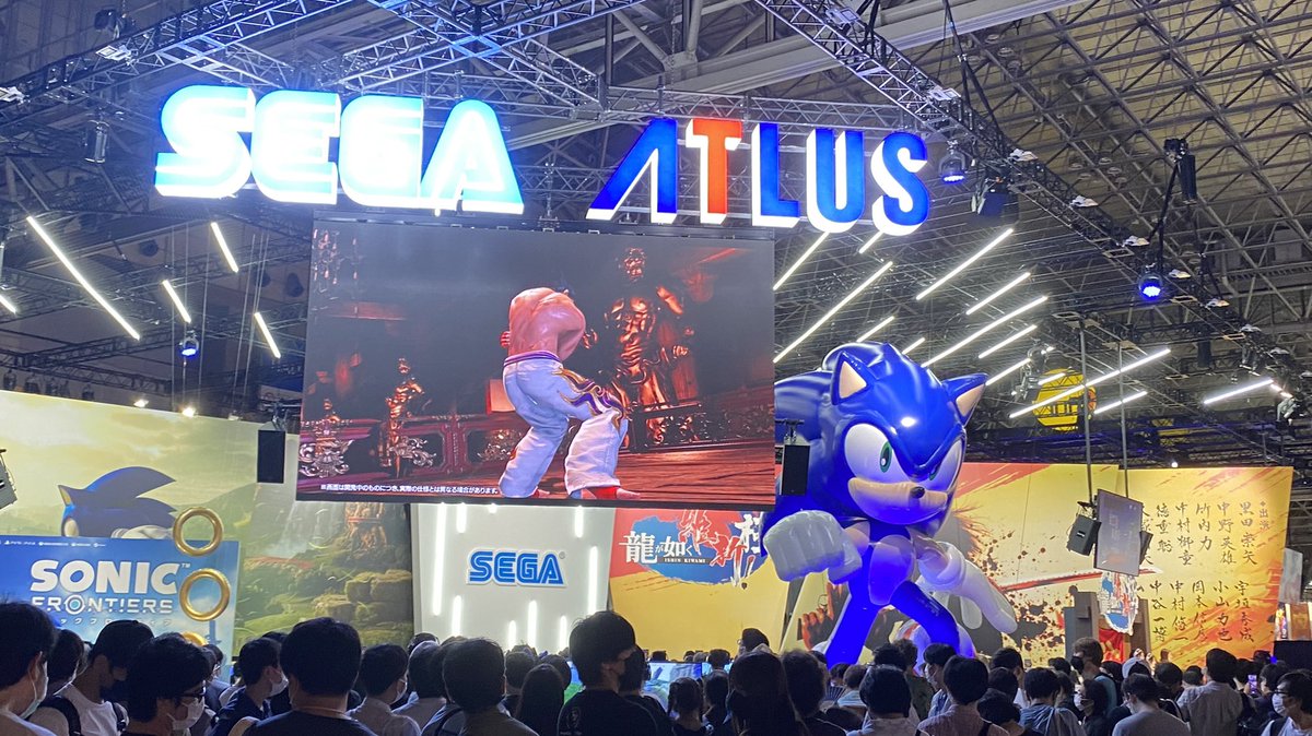 NgL224's tweet photo. あっという間の4日間でしたがTGSお疲れ様でした！
一般側と出展側両方の立場で参加できてとても良い経験になりました💪

我がクランのマスターにも作品を遊んでもらえて嬉しかったです🐝 https://t.co/1WVEM3SAQi