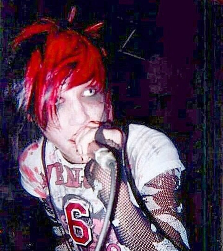 GhostWhoHaunts's tweet photo. @BradyMusicCtr @blackveilbrides @ICENINEKILLS @MIWband @wecameasromans BVB originated in Cincinnati. Formed in 2006 by @andyblack of Delhi, they cut their teeth playing shows at Bogarts, the Madison Theater and the old Madhatter. They’ve sold millions of records, streamed millions more and their music videos have been viewed 
500 million + times. https://t.co/Q5VQcUYwaL