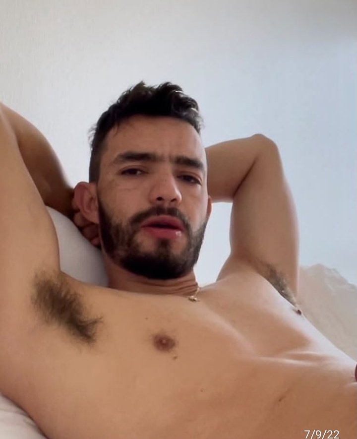 alejo31835738's tweet photo. Buen domingo para todos 💦💧💪😋🤤👃👅 https://t.co/y8mNXNBEqM