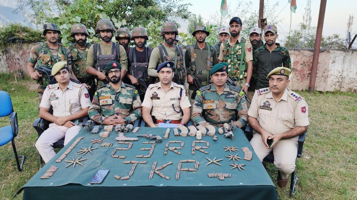 SouleFacts's tweet photo. A joint #search_operation was launched on the specific input by teams of Police Post Sangaldan, Police Component Gool and #IndianArmy23RR in far flung forest area of #Sangaldan. During search operation, a huge cache of arms and ammunition recovered.
@JmuKmrPolice #jammukhasmir https://t.co/Pl0mSdJFPQ