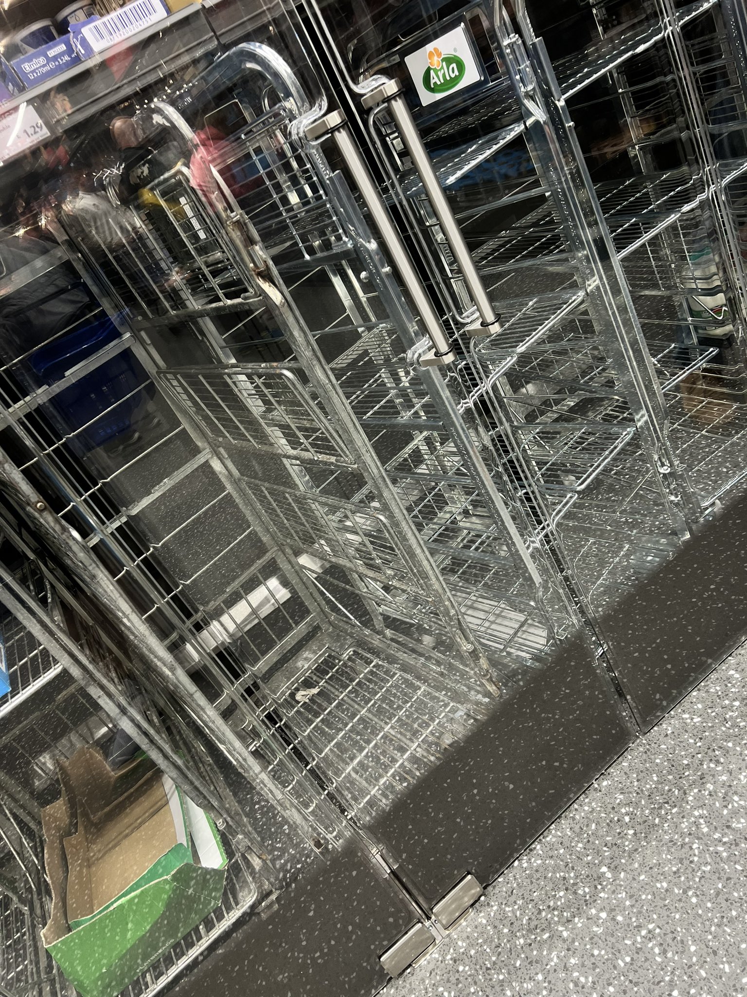 customwho-by-the-most-high-on-twitter-just-popped-to-aldi-it-s-like