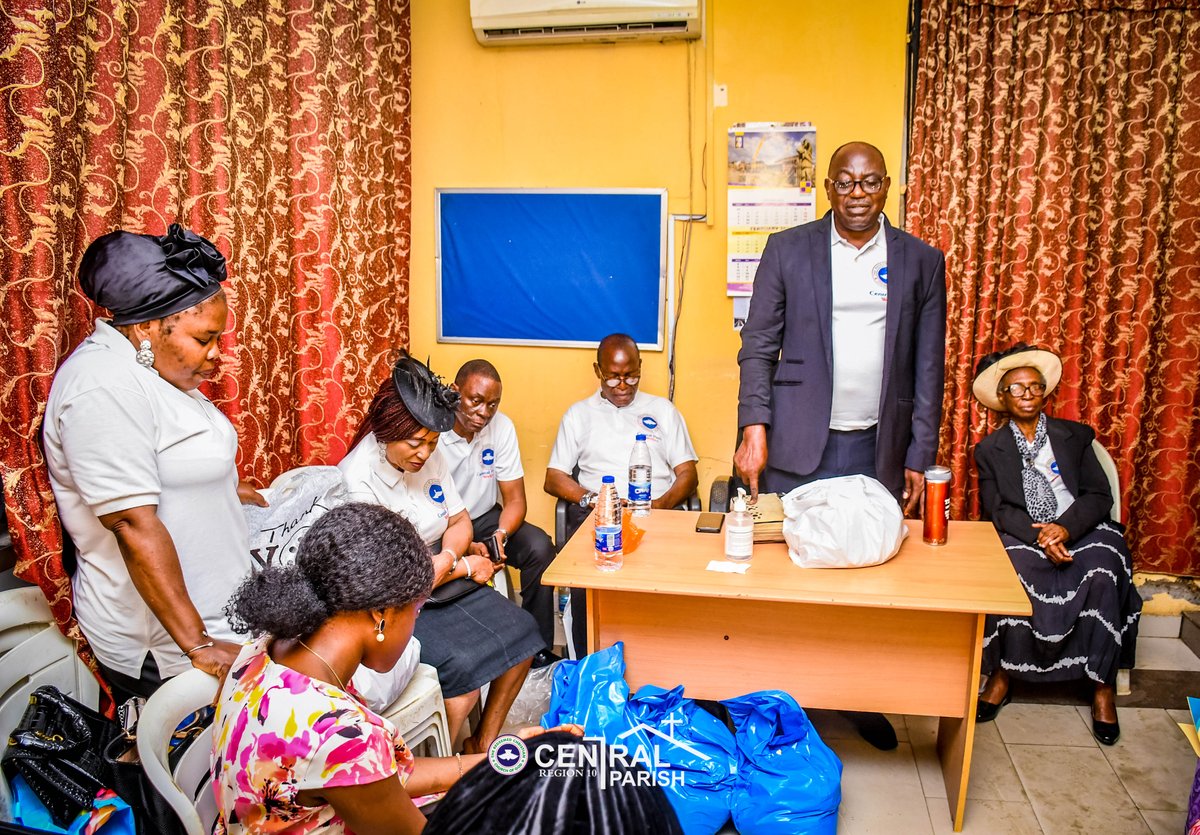 rccgcpabuja's tweet photo. The HELPS MINISTRY WEEKEND
The Lord is my strength and my shield;
My heart trusts in Him, and I am helped;
Therefore my heart exults,
And with my song, I shall thank Him.
#rccgcabuja
#centralparish
#helpsweekend https://t.co/Uoe0JX6q9J