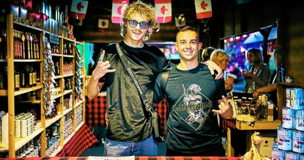 TelegStBrieuc's tweet photo. Clemdetrem : l’influenceur réjouit ses fans à la Foire expo de Saint-Brieuc
➡️ https://t.co/TW23x58YMb https://t.co/Sxuz952FPY