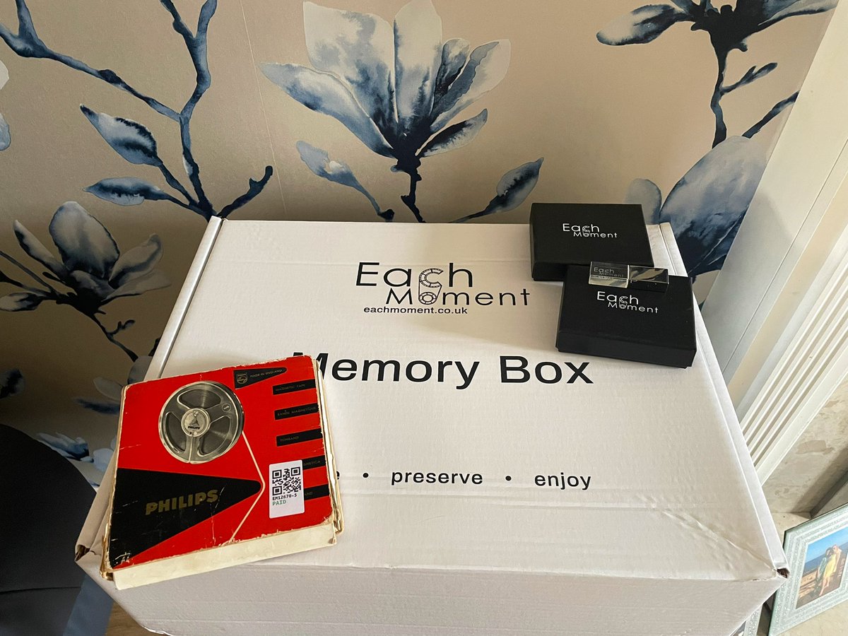 Jaynelovesshoes's tweet photo. On a countdown to my dad having major surgery. So pleased I found @EachMomentMedia who have restored and digitised my dad’s reel to reel tapes from the 60’s so he can listen to the precious memories as he recovers. They also feature my mom’s voice &amp; my grandad singing in Welsh 🏴󠁧󠁢󠁷󠁬󠁳󠁿 https://t.co/PGR1M3GXnX
