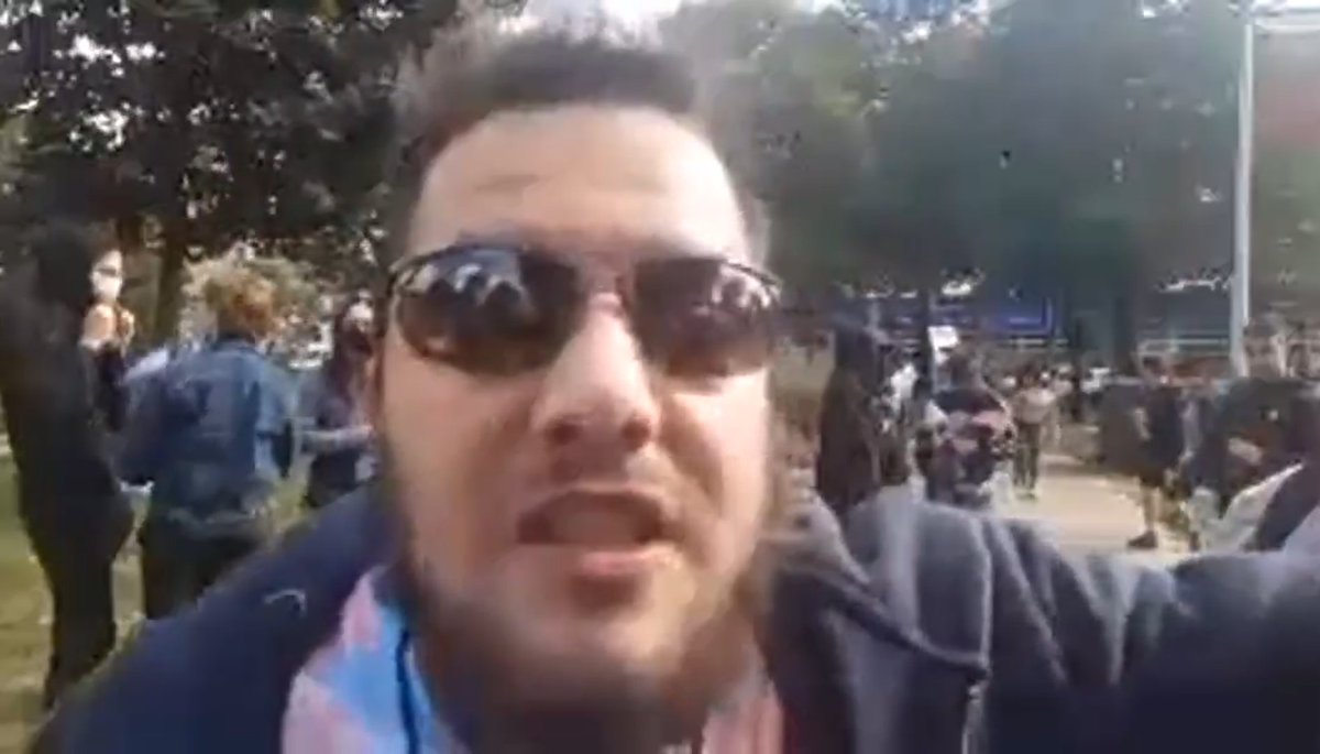 I see the Be Kind brigade are once more hiding behind their black masks, throwing smoke bombs, screaming 'scum' at women speaking up for their sex-based rights and howling abuse at lesbians for not doing dick. 
#LetWomenSpeak #LesbianStrength2022