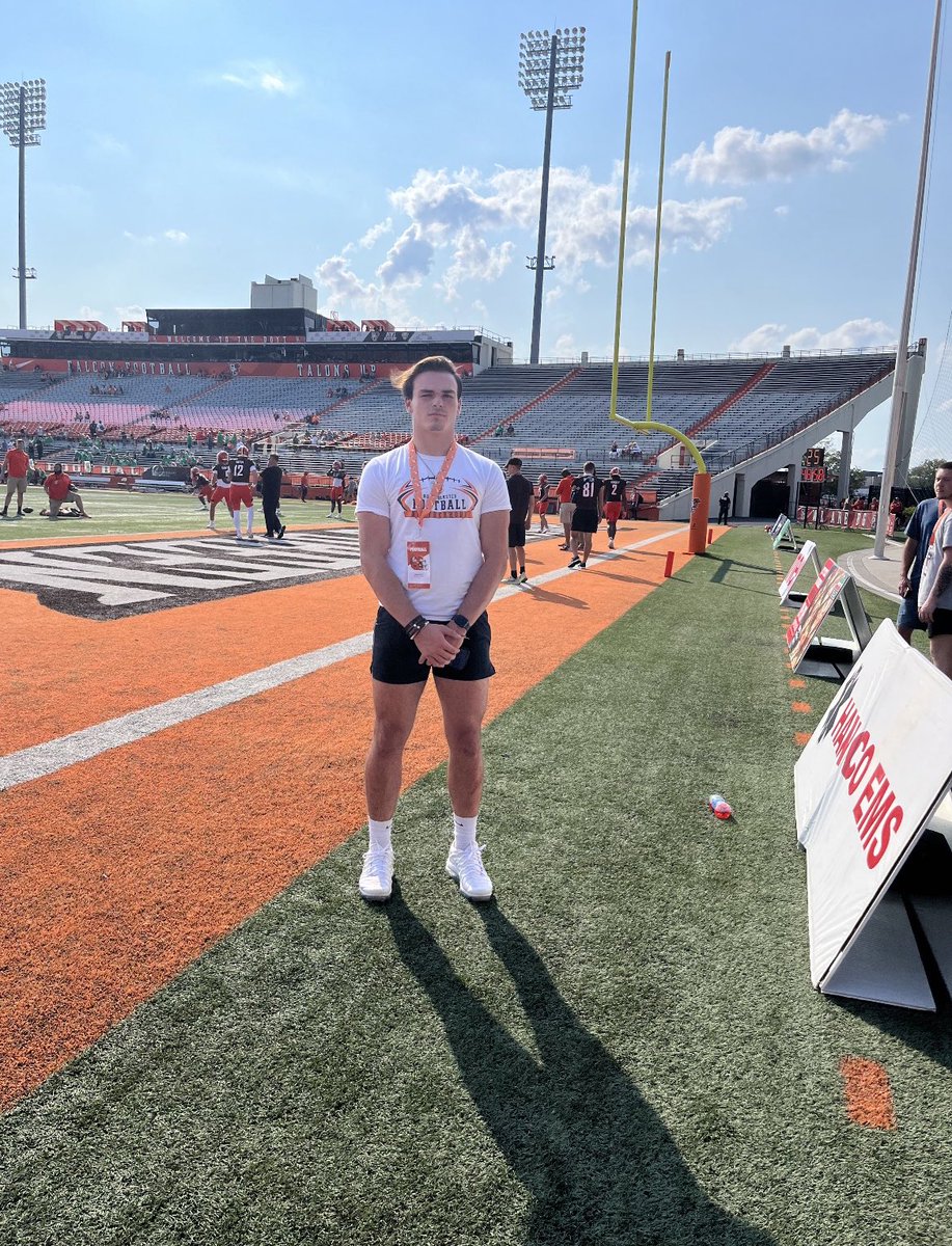 jkelley_6's tweet photo. Had a great time at Bowling Green yesterday. Thank you for the invite!! @CoachHedden @ErikCampbell @BG_Football @NOFBpersist @CoachBoyeas https://t.co/PCKcm2J2x1