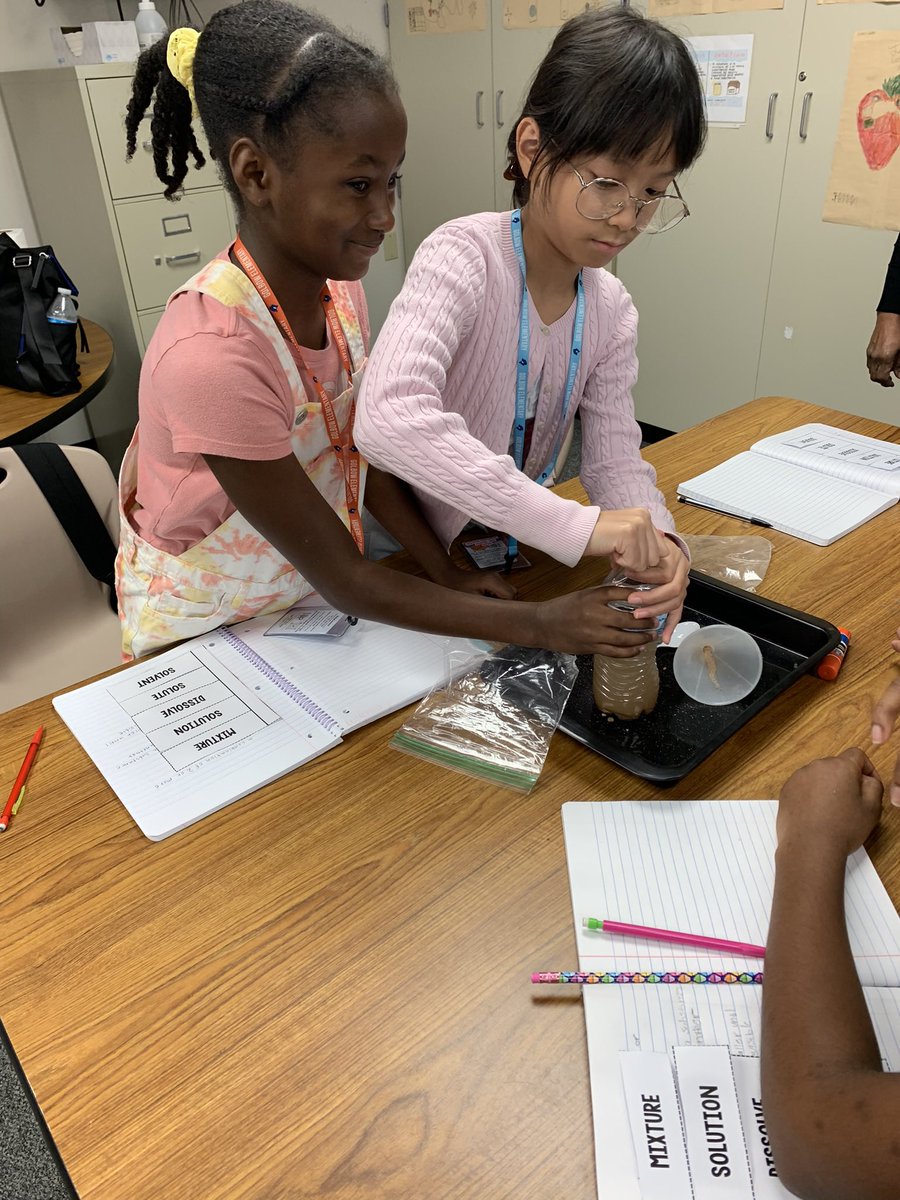 Mrs. Harbour (@eveharbour) on Twitter photo Scientists at work! Is the mixture also a solution?! <a href="/Golbowtweets/">Golbowtweets</a> Scientists at work! Is the mixture also a solution?! <a href="/Golbowtweets/">Golbowtweets</a>