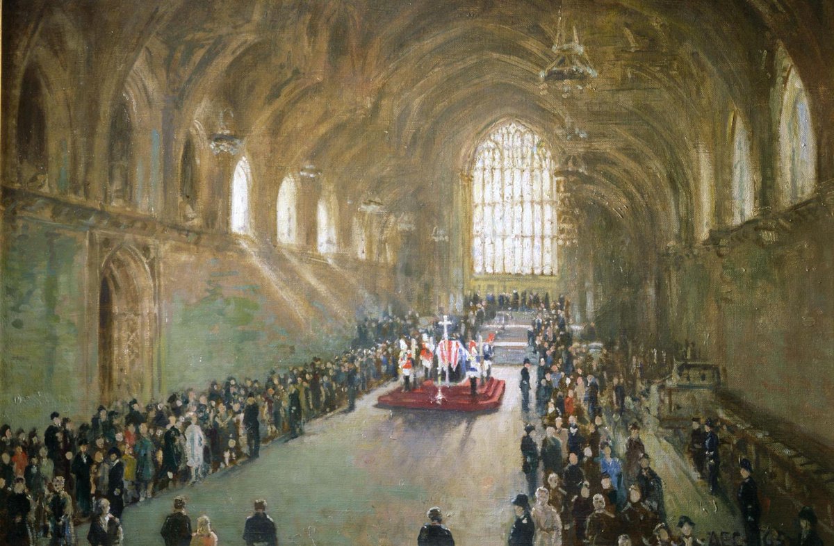 Eadeeva's tweet photo. (Alucinando con que exista este lienzo y esta imagen repetida en el tiempo)

Alfred Egerton Cooper,
Lying-in-State of Winston Churchill in Westminster Hall (1965) https://t.co/Pvaa99Pxei