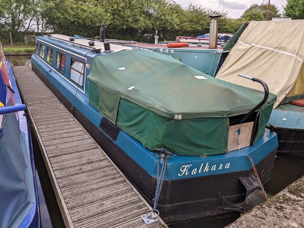 ABCBoatSales's tweet photo. Nothing to be scared of - this Kalkara is friendly!  https://t.co/0e7qVnOsPd
#narrowboat #ABCBoatSales #canalcruising https://t.co/MQqsUeeCFA