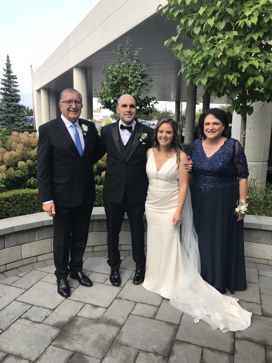 Yesterday was a joyful day for our family as we celebrated the wedding of our eldest son and his wonderful bride !