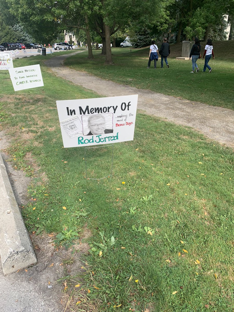 Julia Le tweet media