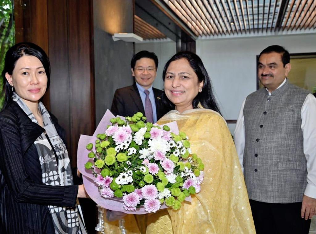 gautam_adani's tweet photo. Delighted to host Singapore's DyPM Hon @LawrenceWongST, Ms Wong, @SGinIndia HC Simon Wong with @AdaniPriti. Great exchange of views on Energy Security, Green Hydrogen, Food Security, Expanded Digital Strategy, and Skills Training. Two aligned nations. Massive possibilities! https://t.co/1a4dQz3j15