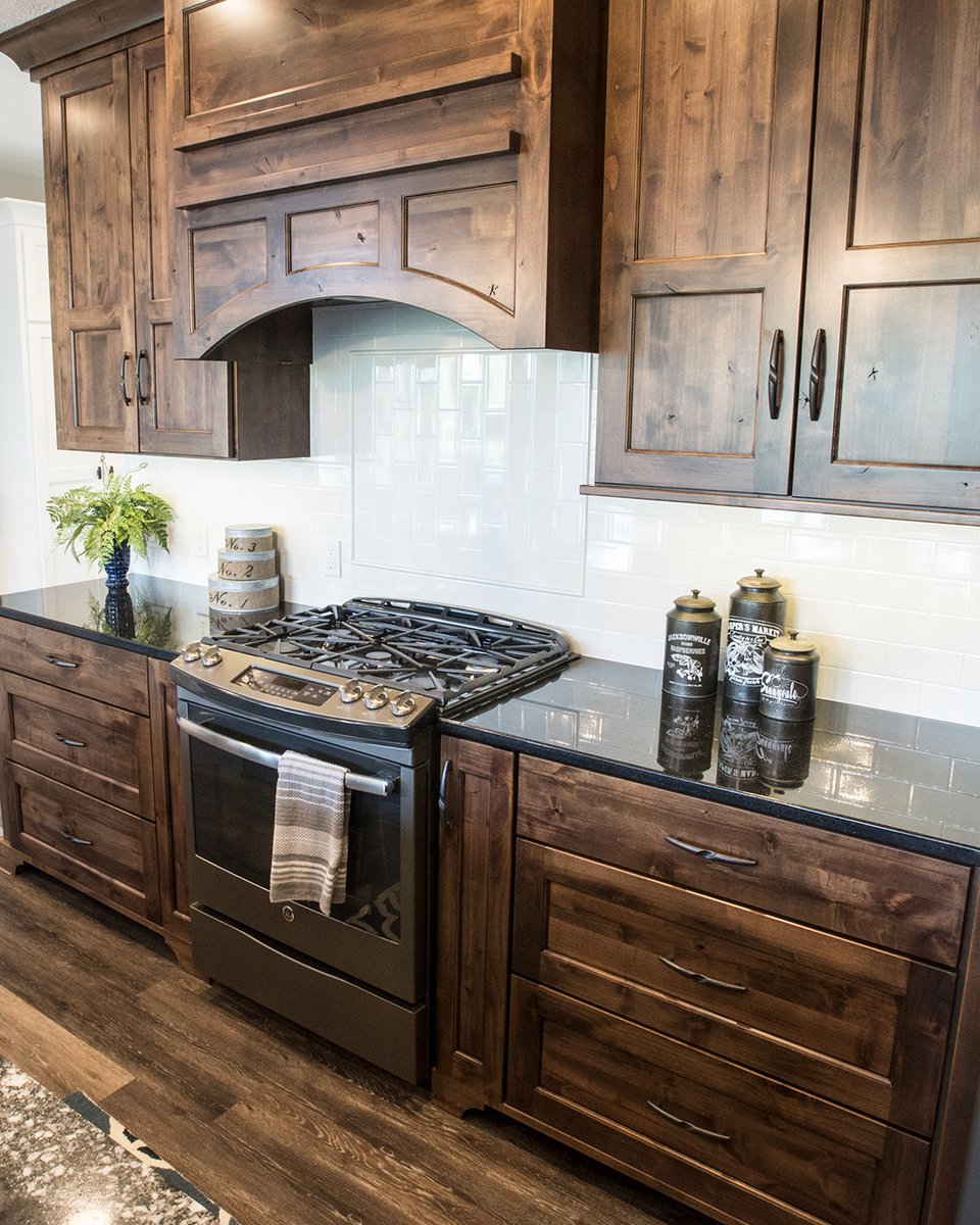 Hickory Hardware tweet media