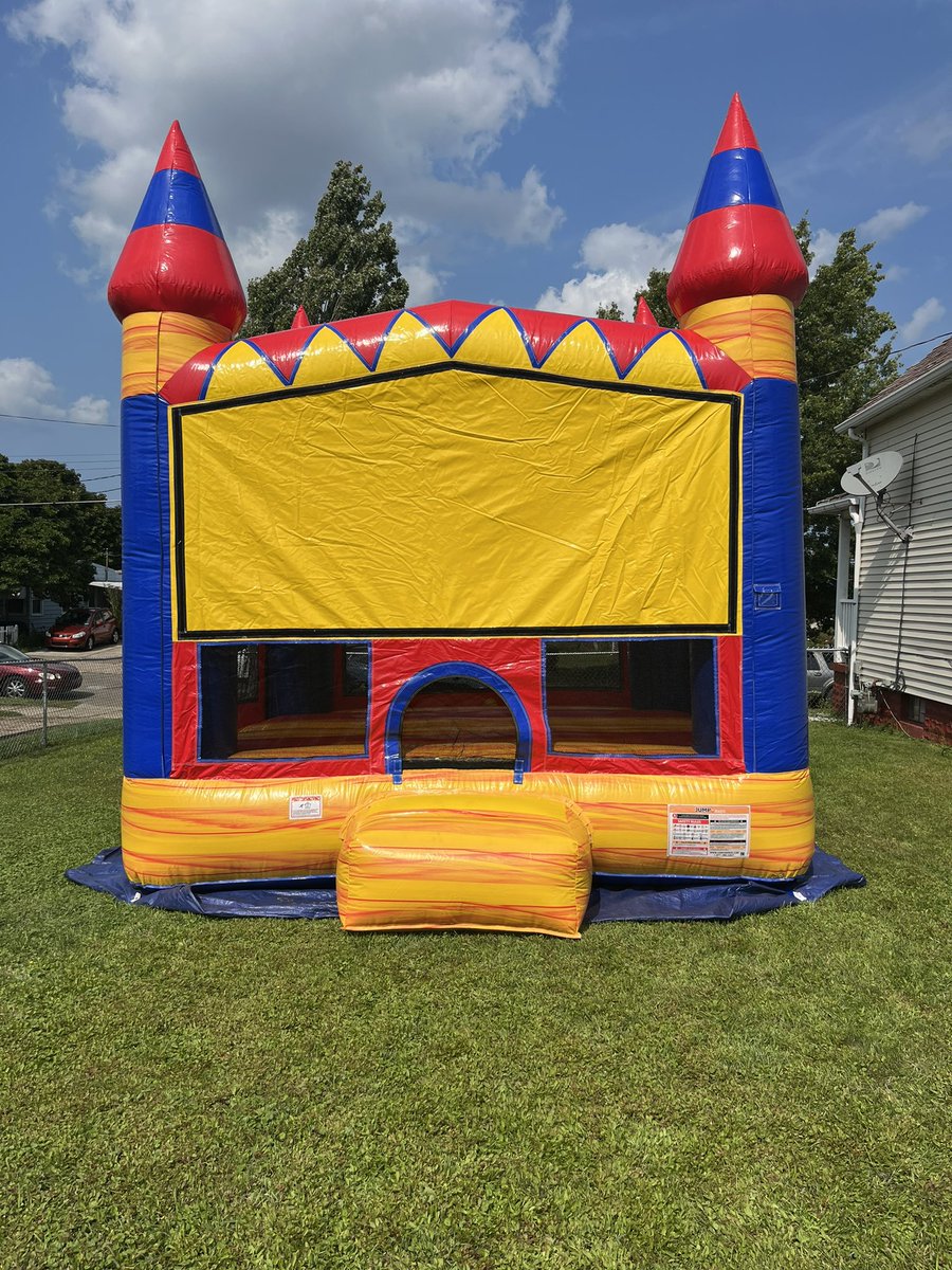 Book_ShoMoney's tweet photo. ✨ WOW!! What a GREAT Saturday today has been! We had the pleasure to set up three bounce houses today!! 

Book us for your next event 💪🏽 

#EriePA 
#Bookwithus 
#Bookshomoney 
#ShoMoneyEventRentals 
#Partyrentals https://t.co/YB61cTjCtG