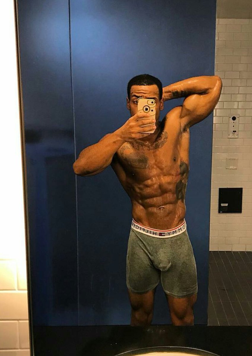 Trini_Guyz's tweet photo. Happy Sunday and good morning to this rude muscle hunk @MazeetheGoat #BodyForDays https://t.co/f2wiU8nIl4