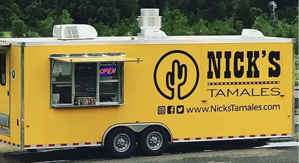 nickstamales's tweet photo. Happy Sunday!  Find us at the corner of 33rd and Boulevard 12-5pm! #oklahomafoodtruck #jumbotamales #alwaysfresh #okc #edmondok #oklahomafood #donteatthehusk https://t.co/PjoG7bksoj
