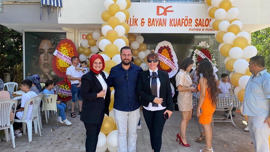Anavatan Partisi Antalya İl Başkanlığı olarak değerli Başkanlarım ile Duygu ALKAÇ hanımefendinin Kepez bölgesine açmış olduğu güzellik merkezinin açılışına katılım sağladık…