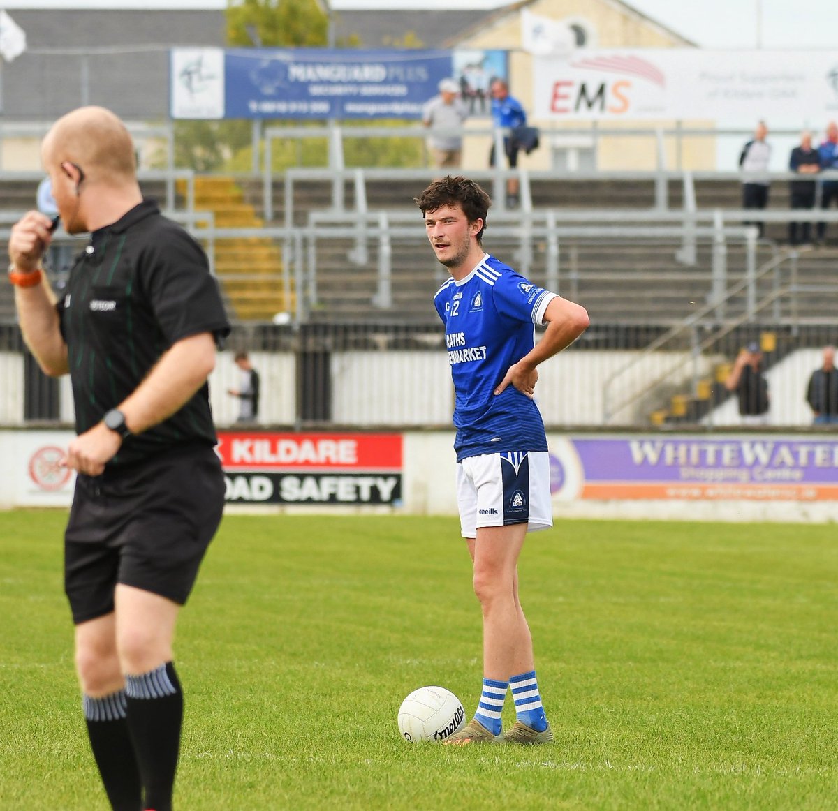 JamesLawPhotos's tweet photo. Gavin Keating kicking his club to a county final with the very last kick of the ball 👏👏👏.. @CastledermotGFC https://t.co/8kxhOV1gX6